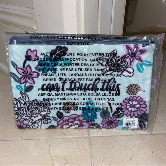 Vera Bradley Lighten Up Wristlet Penelope’s Garden - Picture 7 of 7